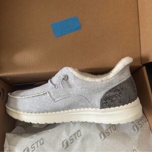 STQ Shoes womens 6 & 6.5